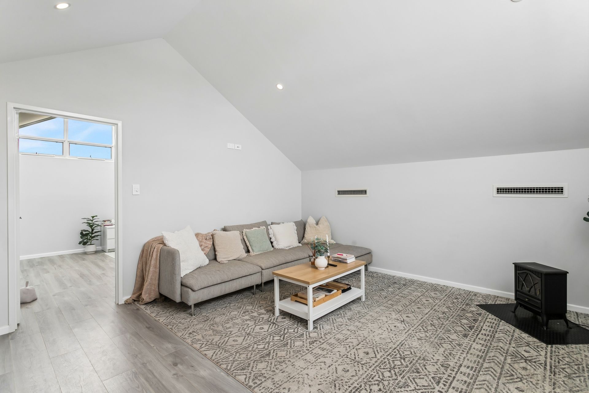 13 Montague Grange, Bushmead  WA  6055, Bushmead - Image 1
