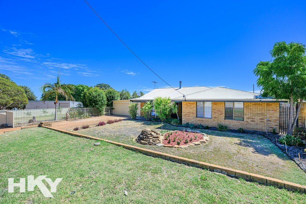 2 Old Mooliabeenee Road, GINGIN WA 6503, Gingin - Thumbnail 3