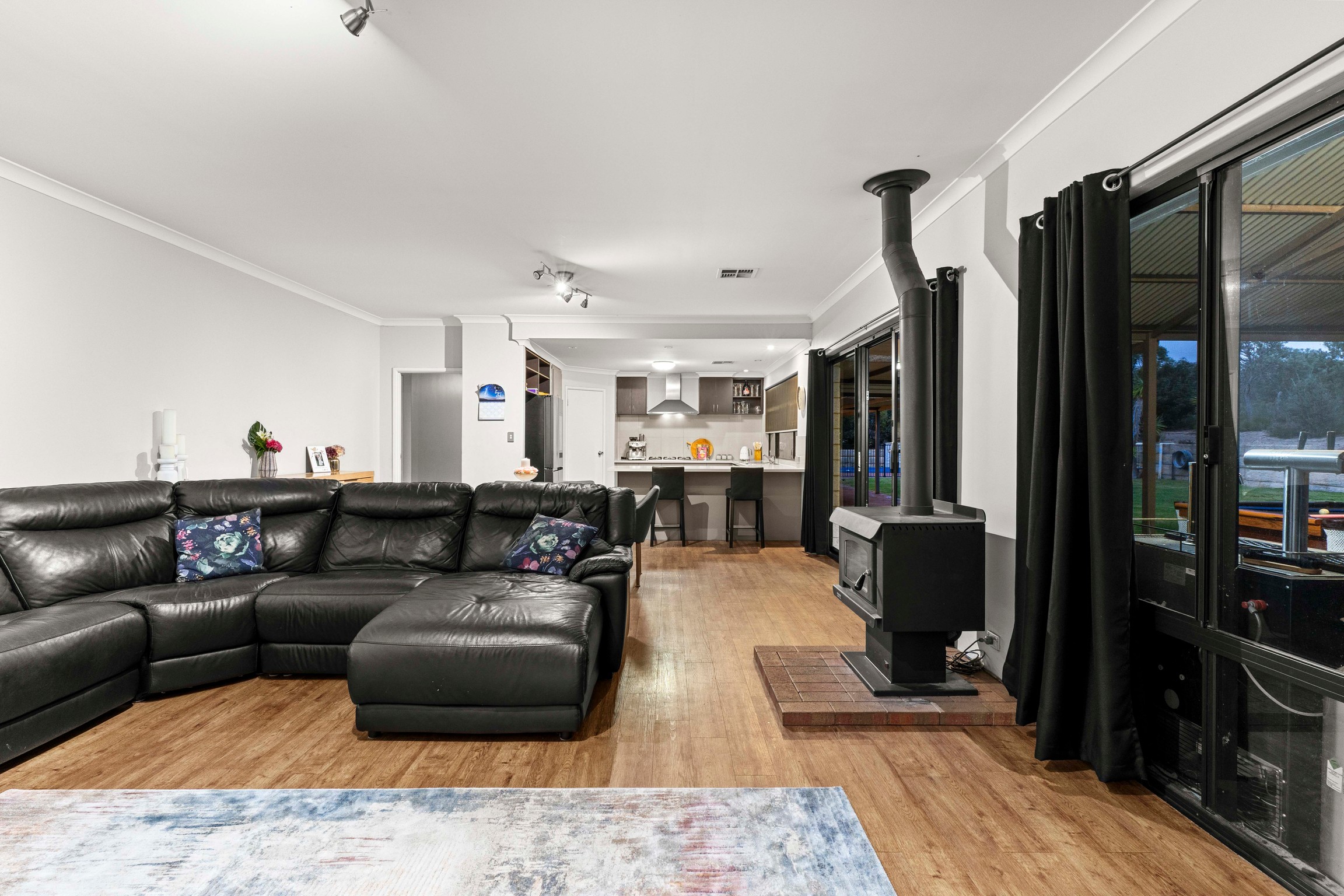 140 Rosewood Drive, CHITTERING WA 6084, Chittering - Thumbnail 5