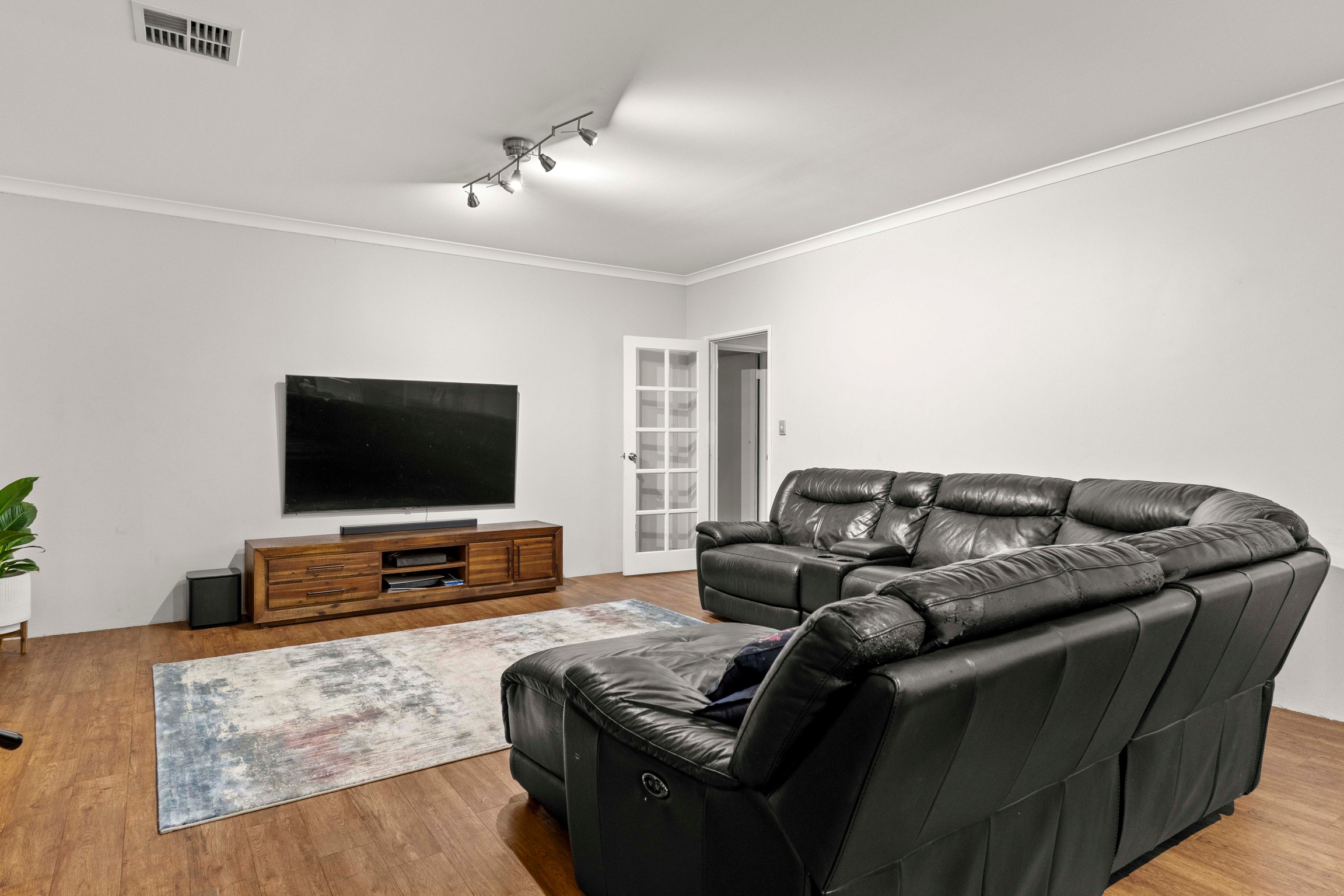 140 Rosewood Drive, CHITTERING WA 6084, Chittering - Thumbnail 7