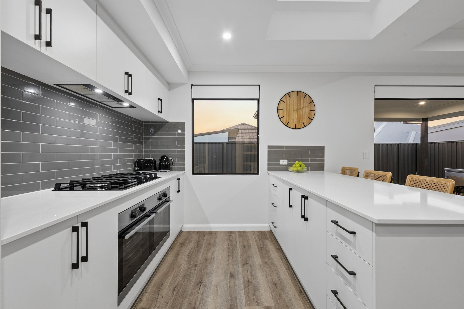 15 Stanford Circuit, Aveley WA 6069, Aveley - Thumbnail 2