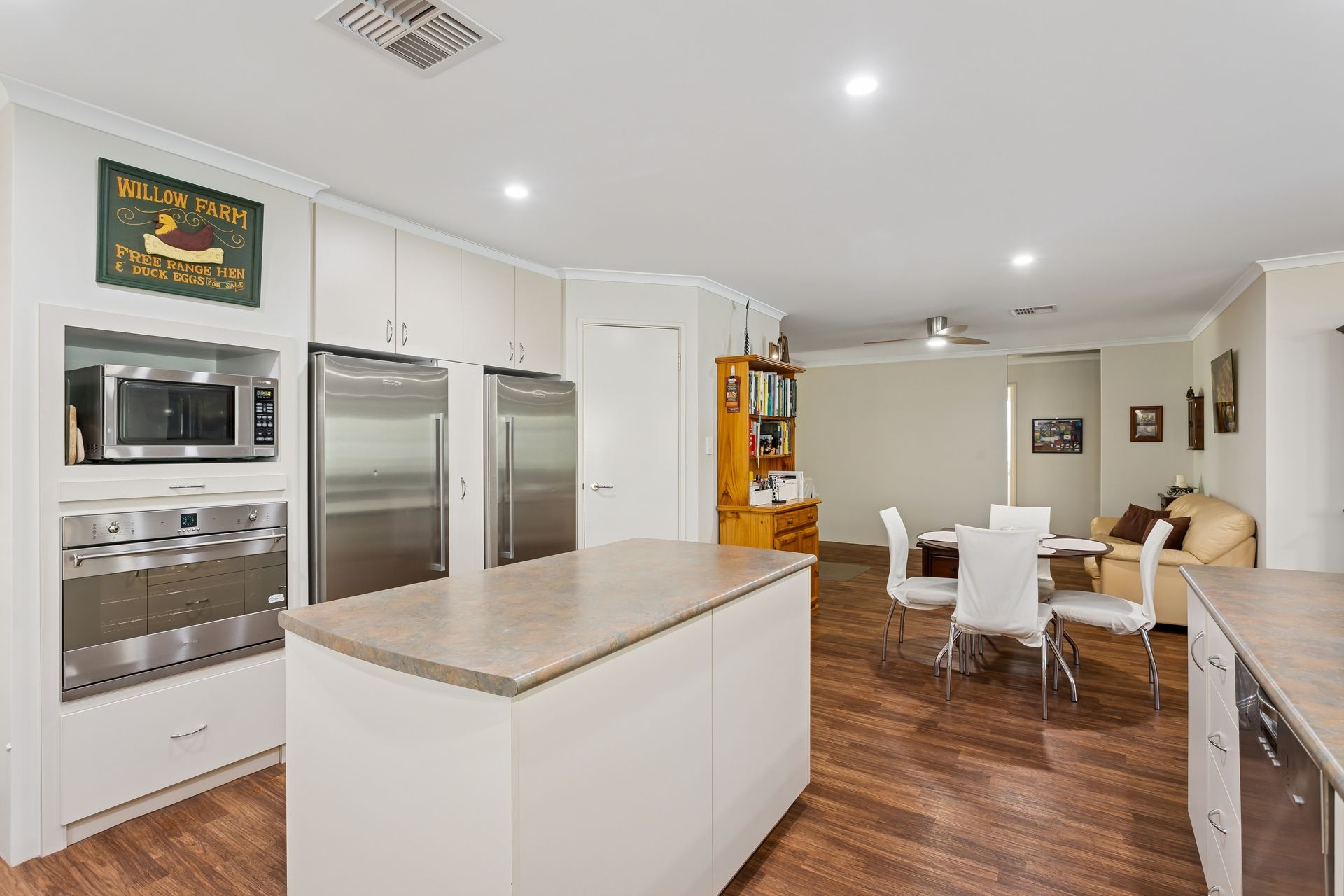 33 Cowra Turn, Aveley WA 6069, Aveley - Thumbnail 8