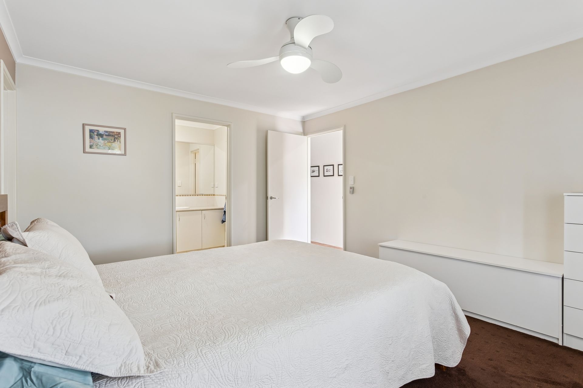 33 Cowra Turn, Aveley WA 6069, Aveley - Thumbnail 4